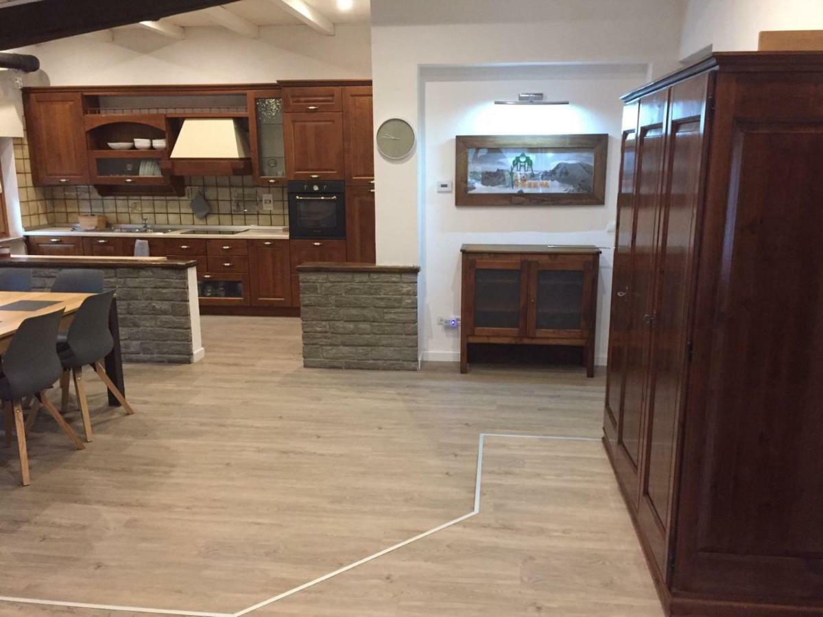 Lo Sherpa Holiday Home Aosta Luaran gambar