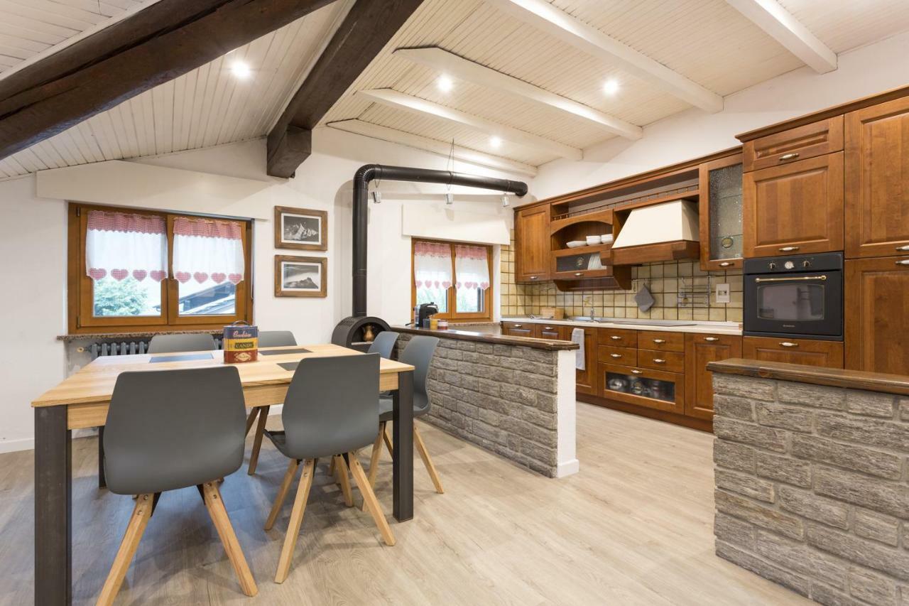 Lo Sherpa Holiday Home Aosta Luaran gambar